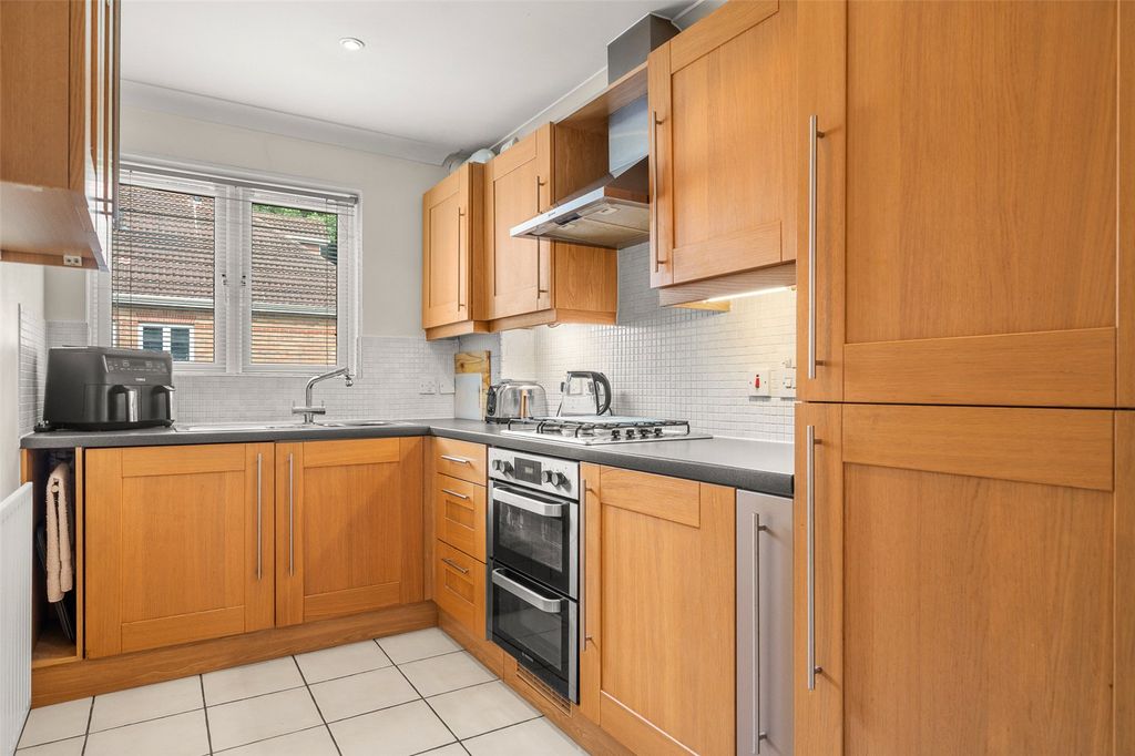 Property photo 3 of 13 Picture No. 10