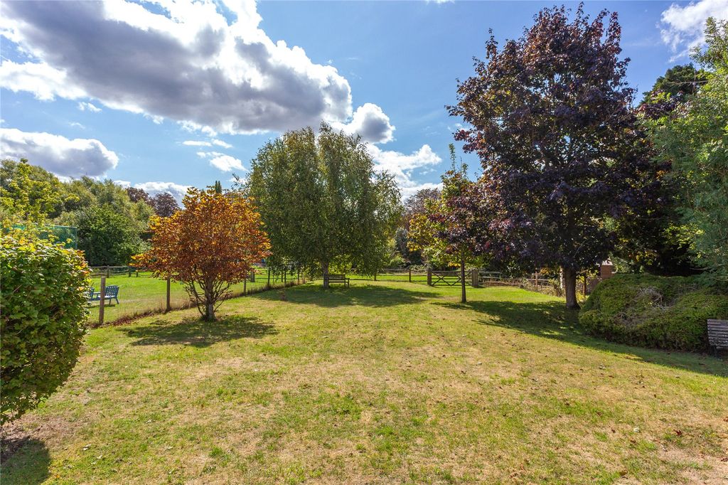 Property photo 2 of 21 Rear Garden