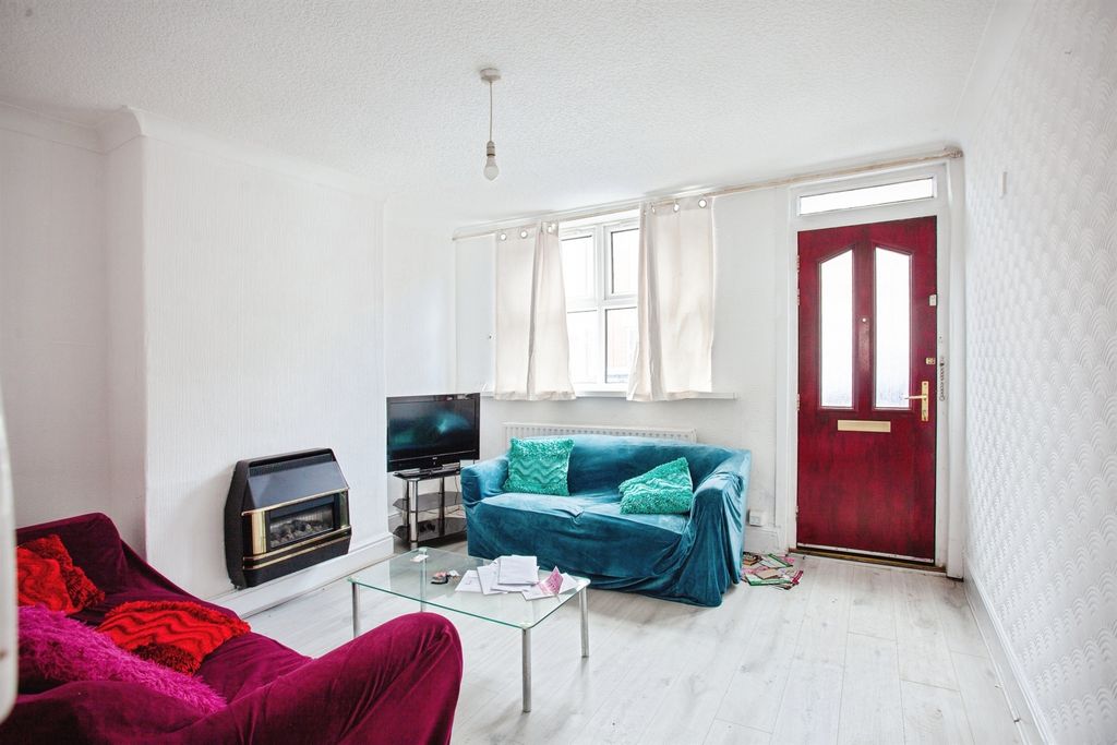 Property photo 2 of 14
