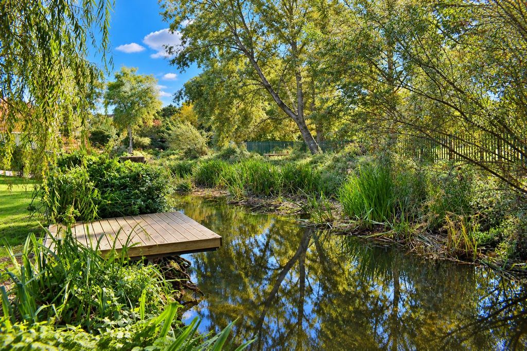 Property photo 3 of 18
