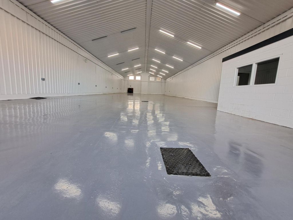 Property photo 3 of 10 Flexible Property Space