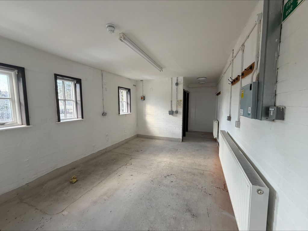 Property photo 3 of 3