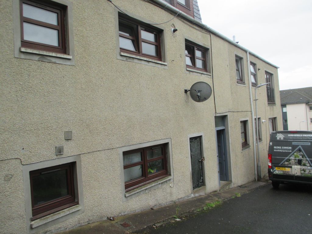Property photo 2 of 27