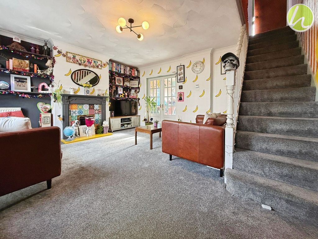 Property photo 3 of 25