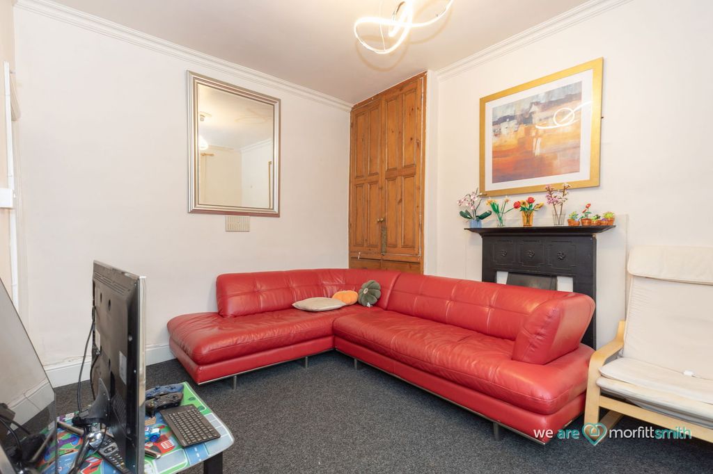 Property photo 3 of 24