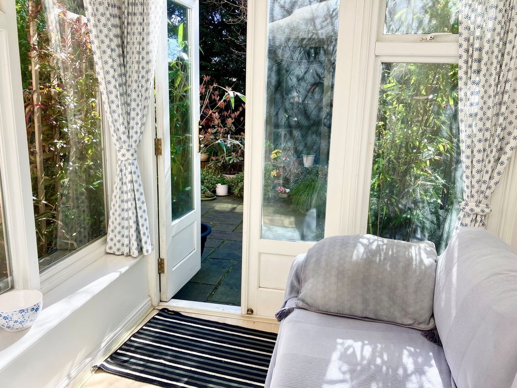 Property photo 3 of 9