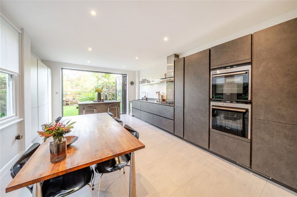 Property photo 1 of 20 Picture No. 27