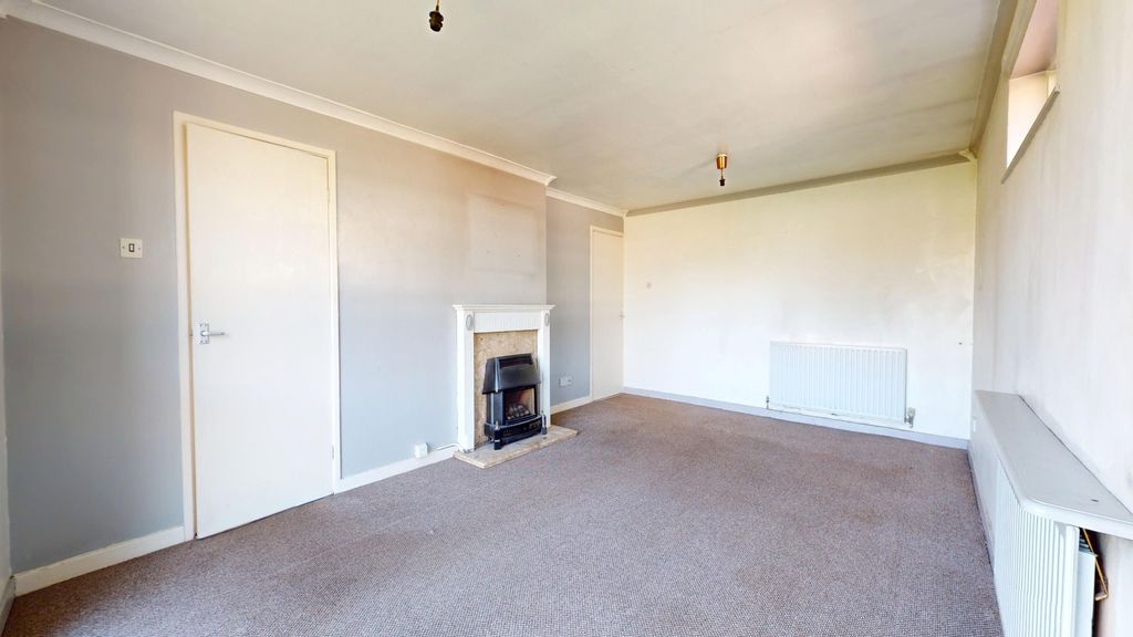 Property photo 3 of 14 4968484