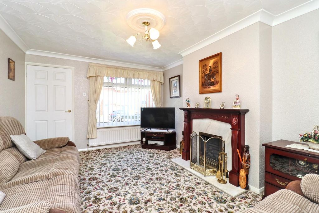 Property photo 3 of 19