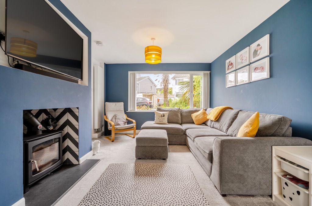 Property photo 3 of 22 1452560-12-6A0B07...