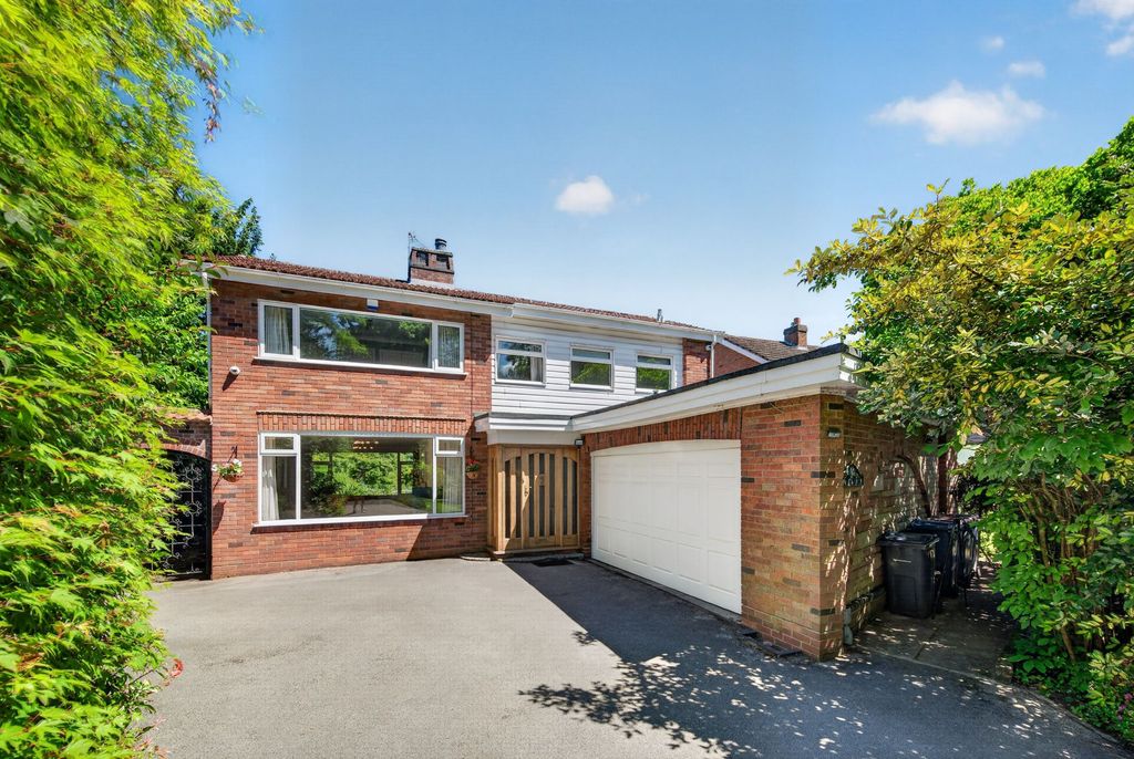 Property photo 1 of 43