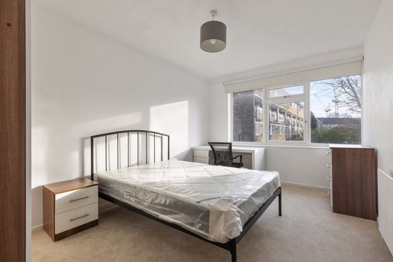 Property photo 3 of 11 Bedroom 3