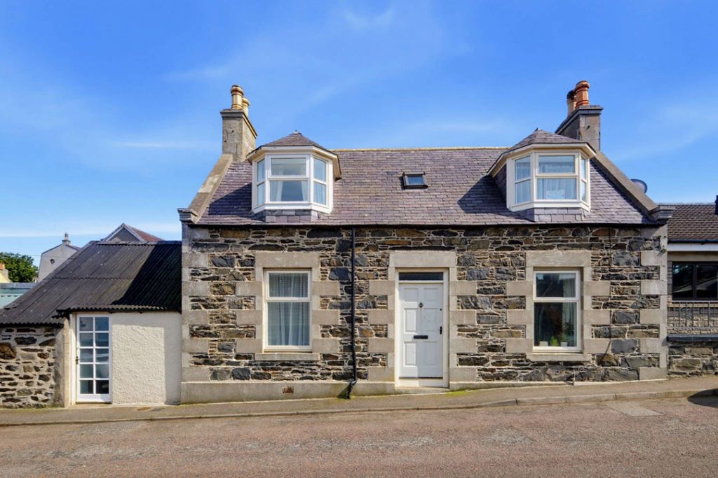 Property photo 1 of 23