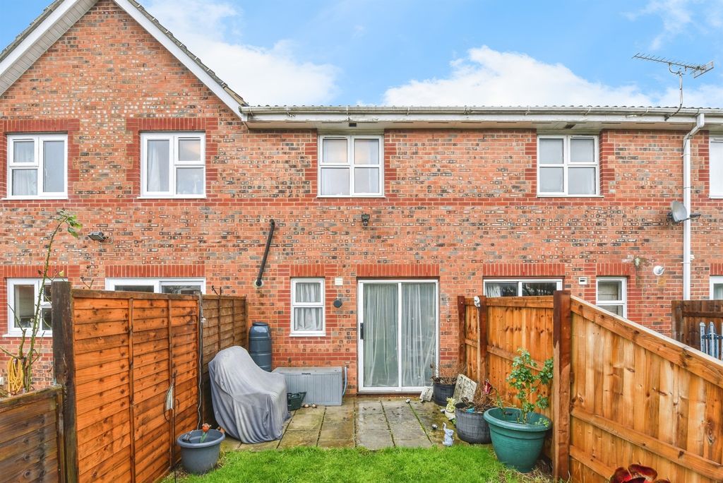 Property photo 2 of 13