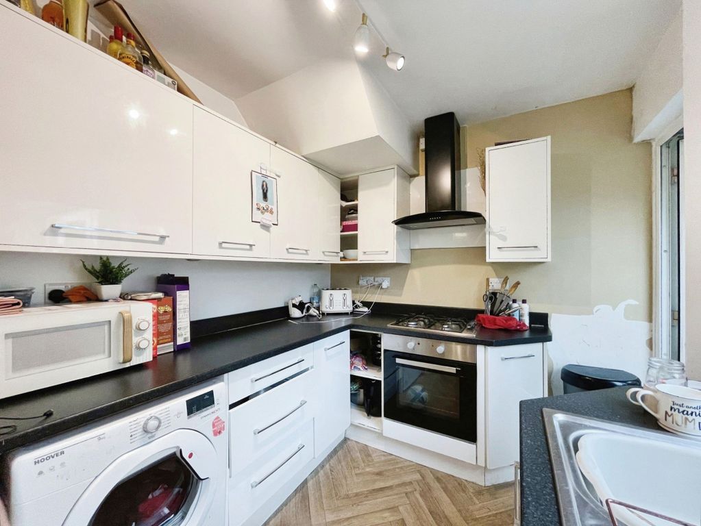 Property photo 3 of 13