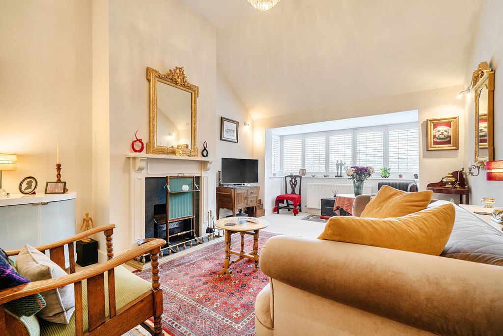 Property photo 2 of 23 1406925-16-6989Fd...