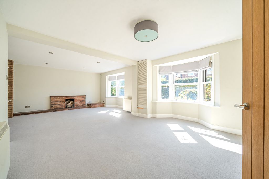 Property photo 3 of 22