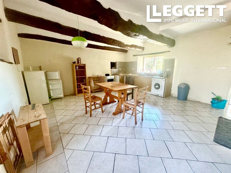 Property photo 3 of 10