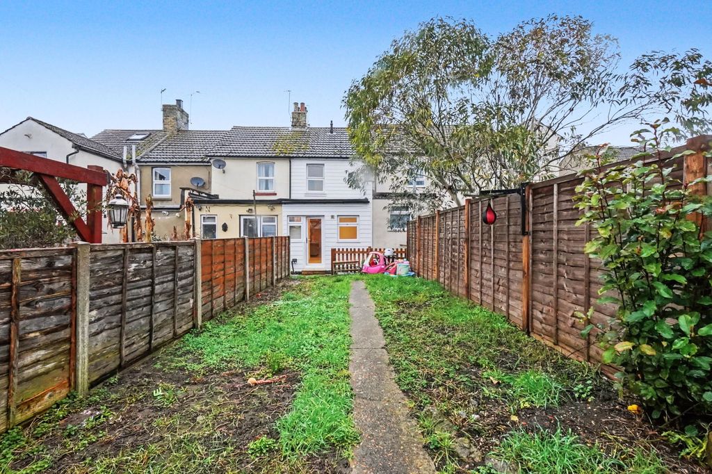 Property photo 3 of 13