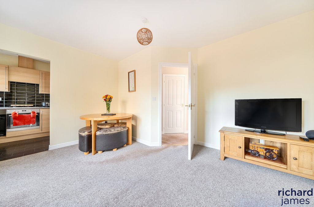 Property photo 3 of 12 34d3730Eca434340A342063013Ea0Abc