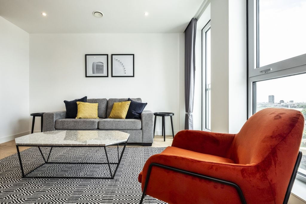 Property photo 2 of 21 Reception