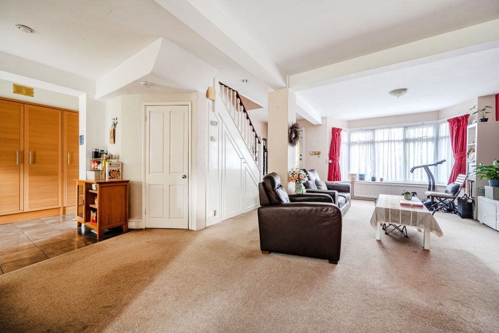 Property photo 2 of 19 Photo 12