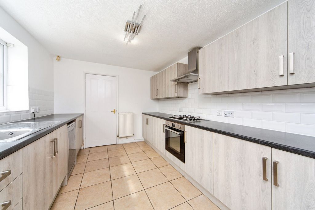 Property photo 3 of 16 Pbox-Img.Jpg