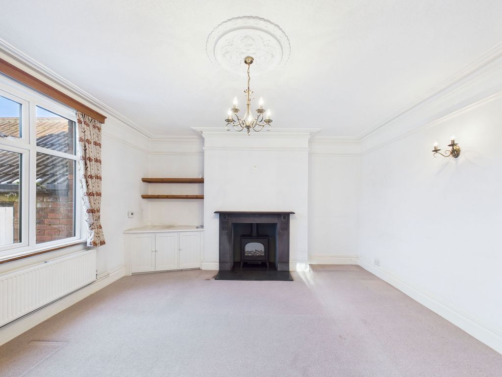 Property photo 3 of 23