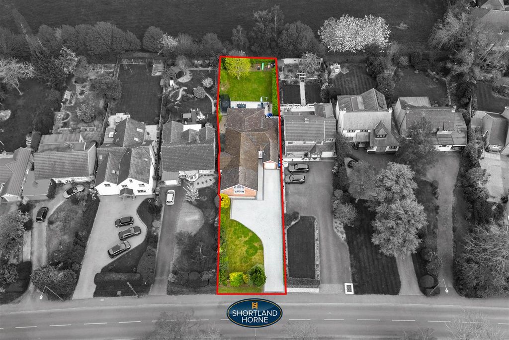 Property photo 2 of 43 130 Windy Arbour (3 Of 49).Jpg