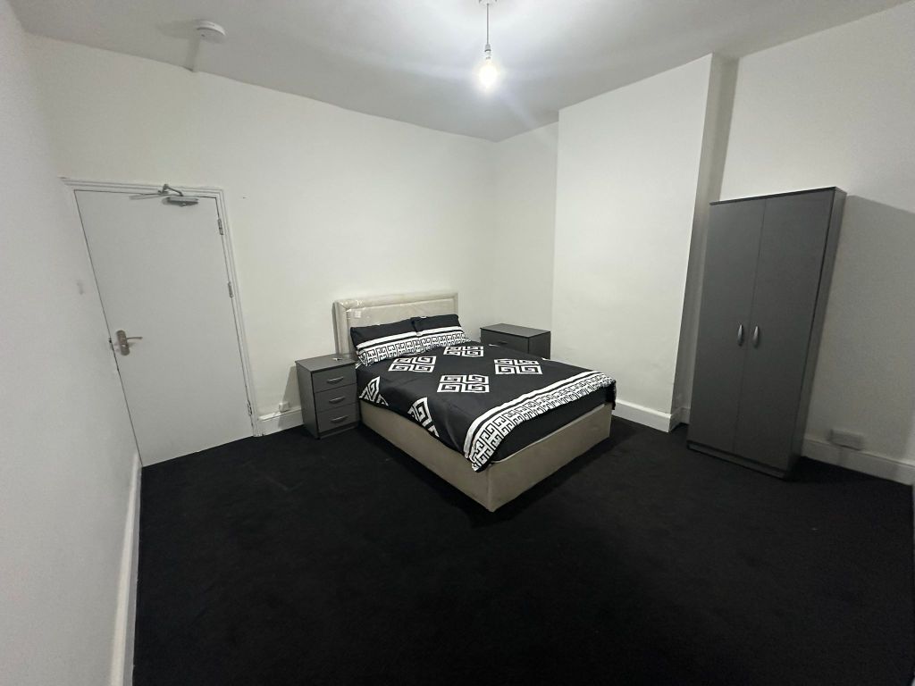 Property photo 1 of 4