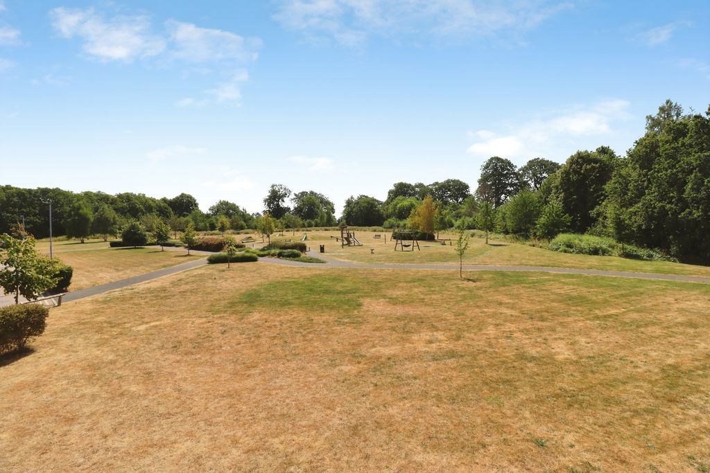 Property photo 2 of 18 Pbox-Img.Jpg