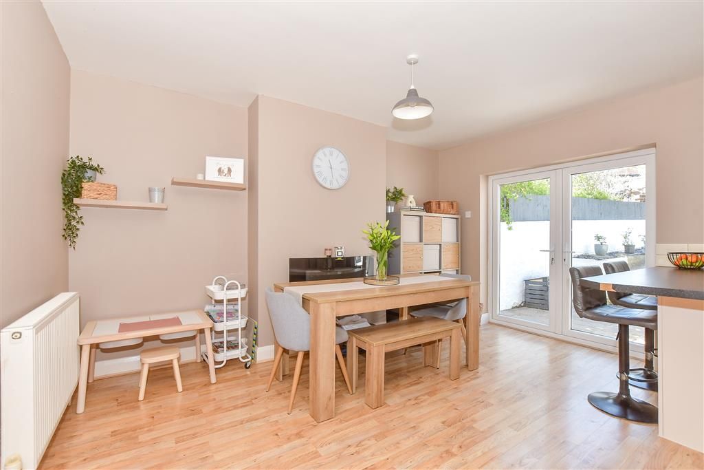 Property photo 1 of 11 Dining Area