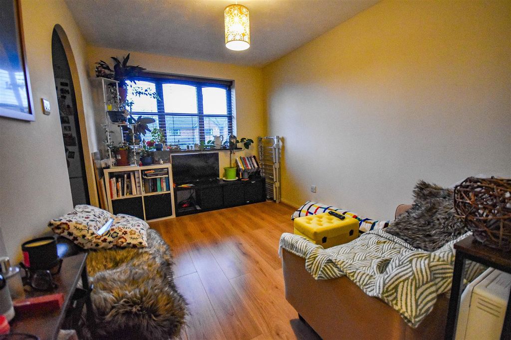 Property photo 3 of 7 Dsc_0904-2.Jpg