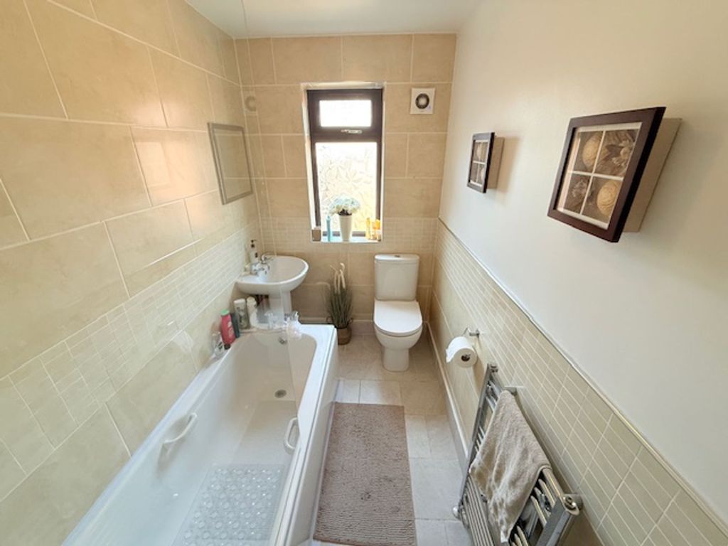 Property photo 3 of 23