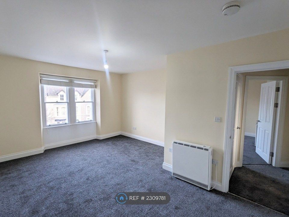 Property photo 3 of 8 Living Room