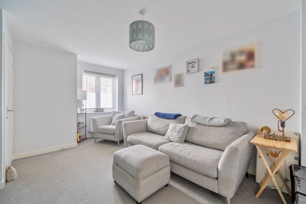 Property photo 3 of 18 1405490-8-6978d1A0Eaebb