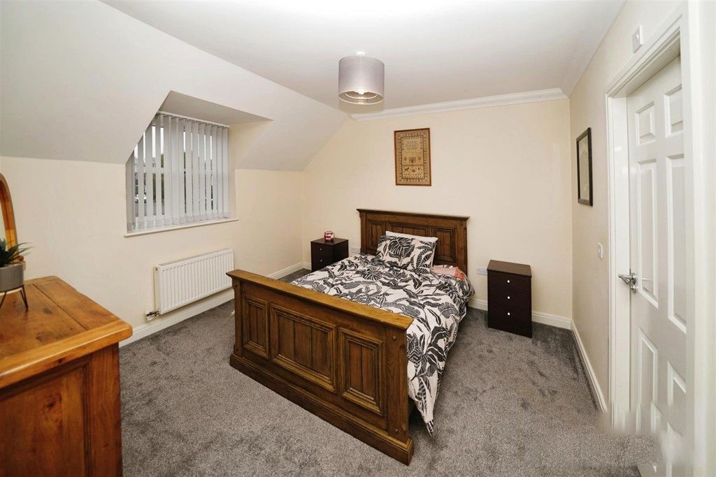 Property photo 2 of 8 Bedroom 1