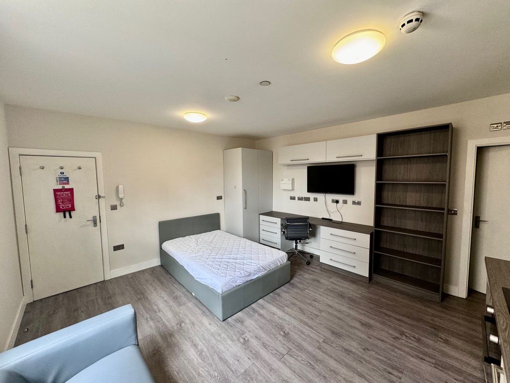 Property photo 2 of 4