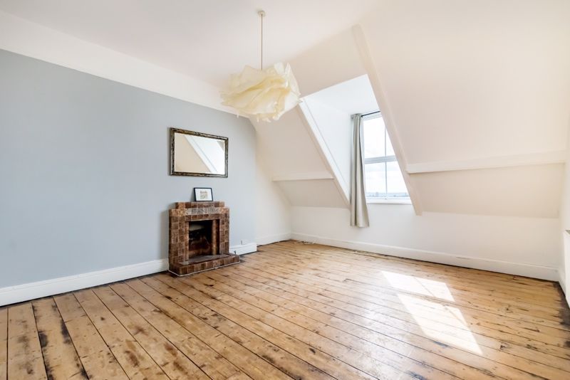 Property photo 3 of 13 Sitting/Dining Room