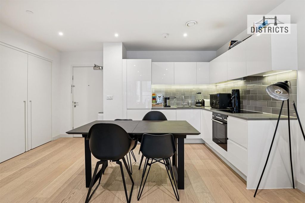 Property photo 3 of 17 Wm (18).Jpg