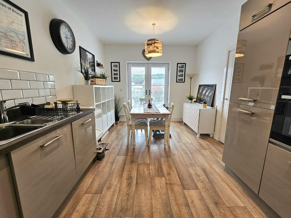 Property photo 3 of 30 Ayin4197.Jpg
