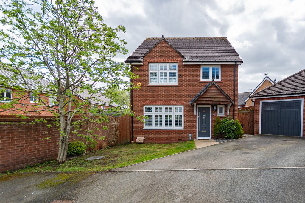 Property photo 1 of 31