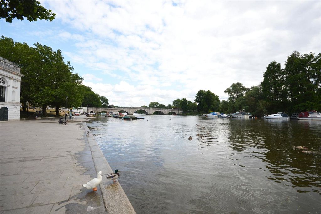 Property photo 2 of 13 Property Photo