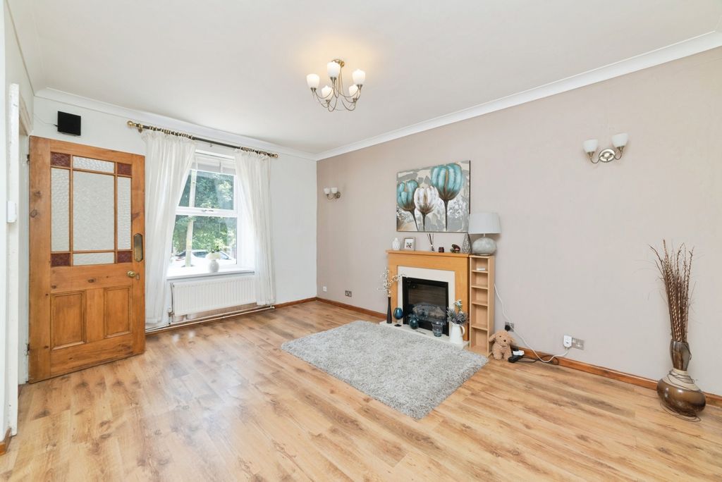 Property photo 3 of 19 Pbox-Img.Jpg