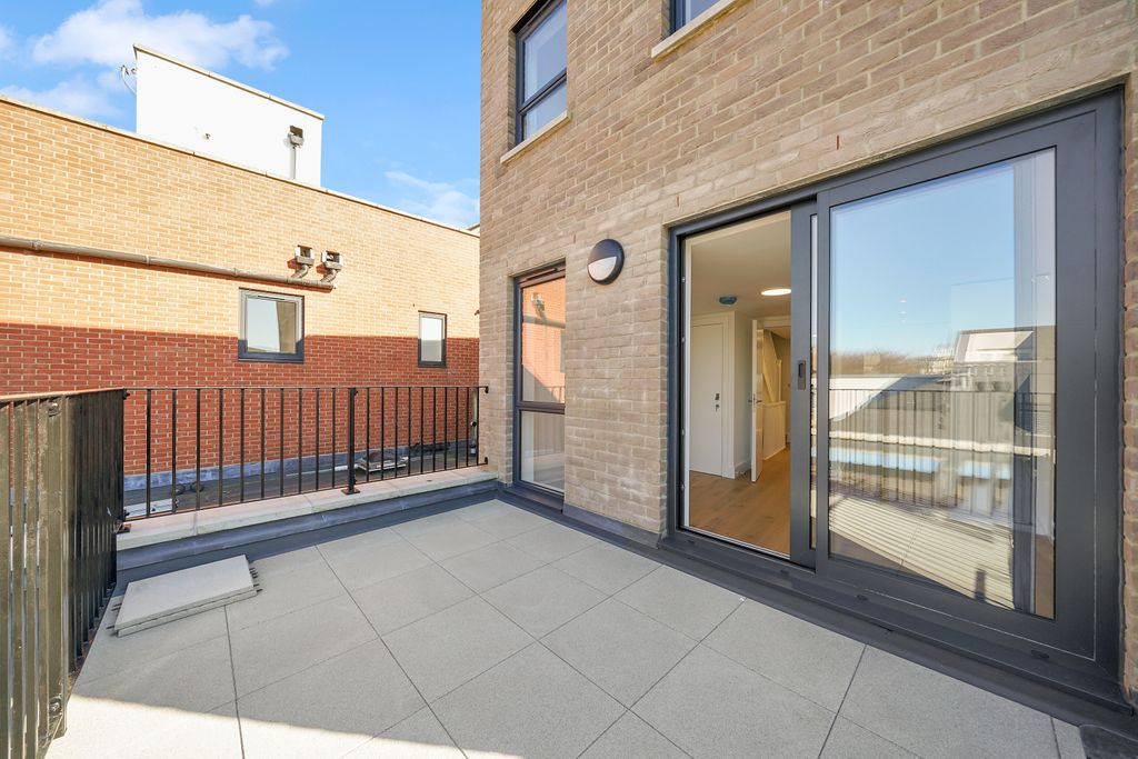 Property photo 3 of 16 Picture No. 15