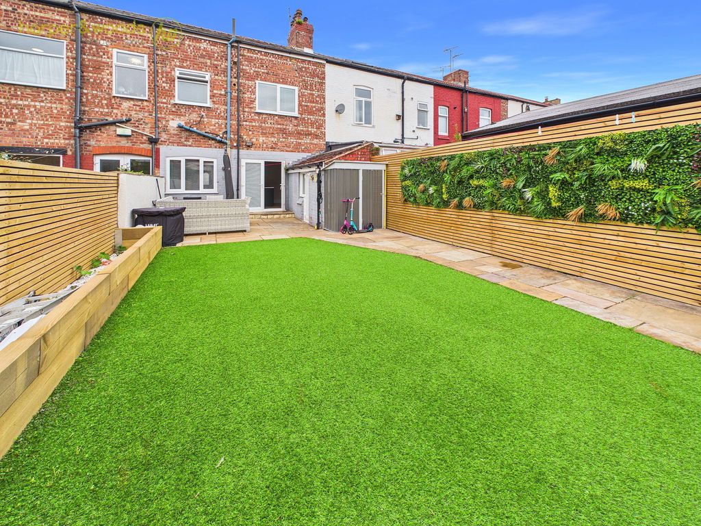 Property photo 3 of 37