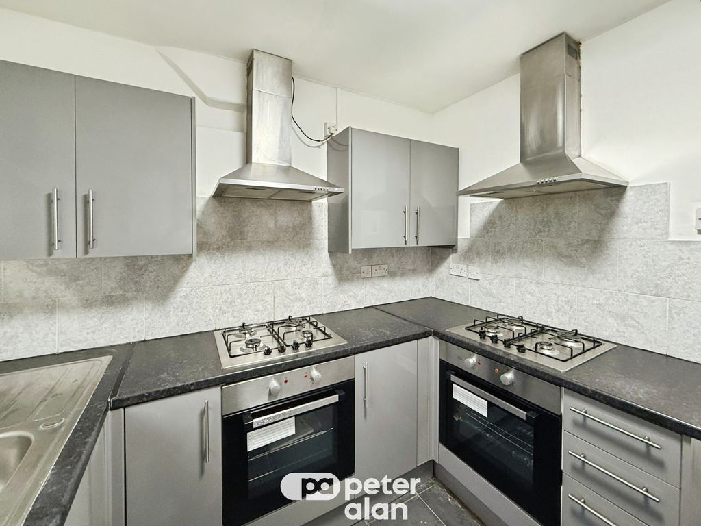 Property photo 3 of 14 Front