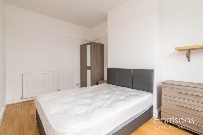 Property photo 2 of 9 Photo 3