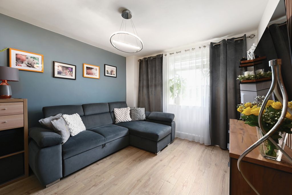 Property photo 2 of 7 Flat 7, 46 London Rd (1)