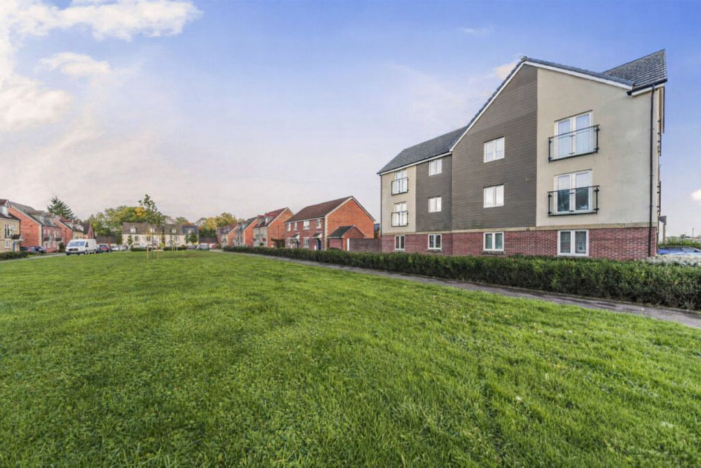 Property photo 1 of 6